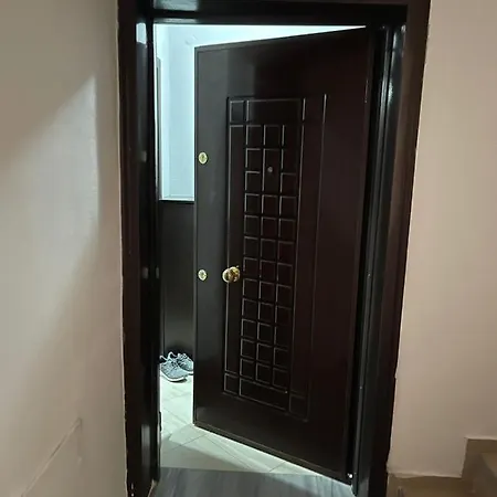 Taraj Apartment