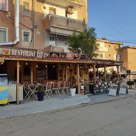 Taraj Apartment Ksamil