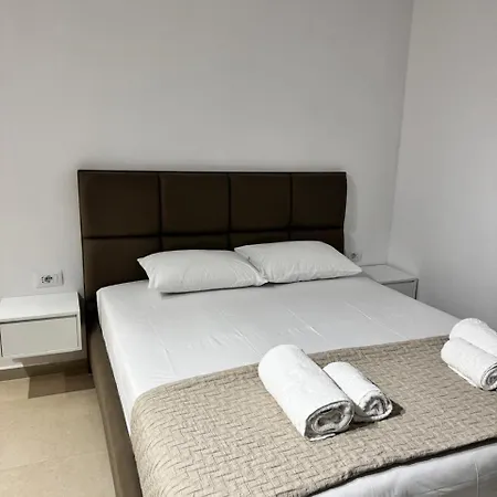 Taraj Apartment
